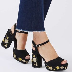 🌼Magnolia Embroidered Heels🌼